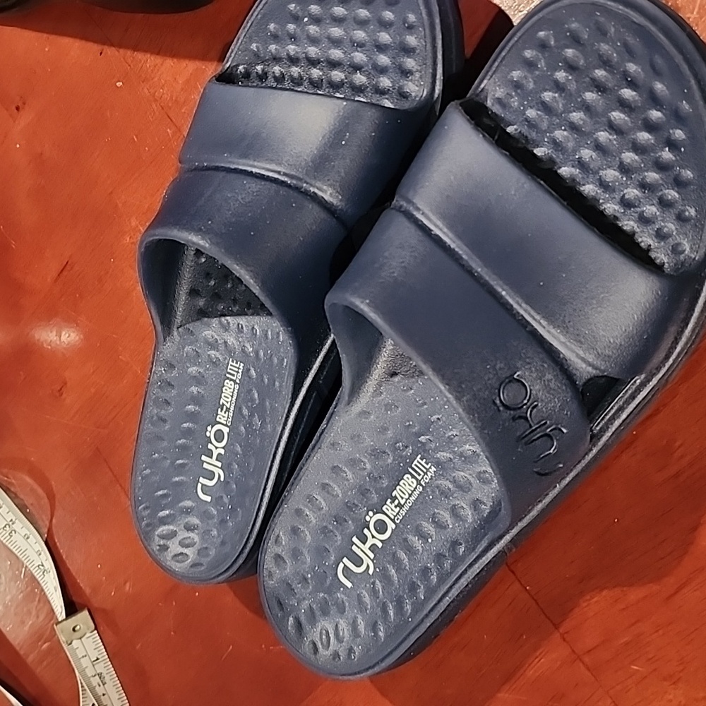 Ryka slides